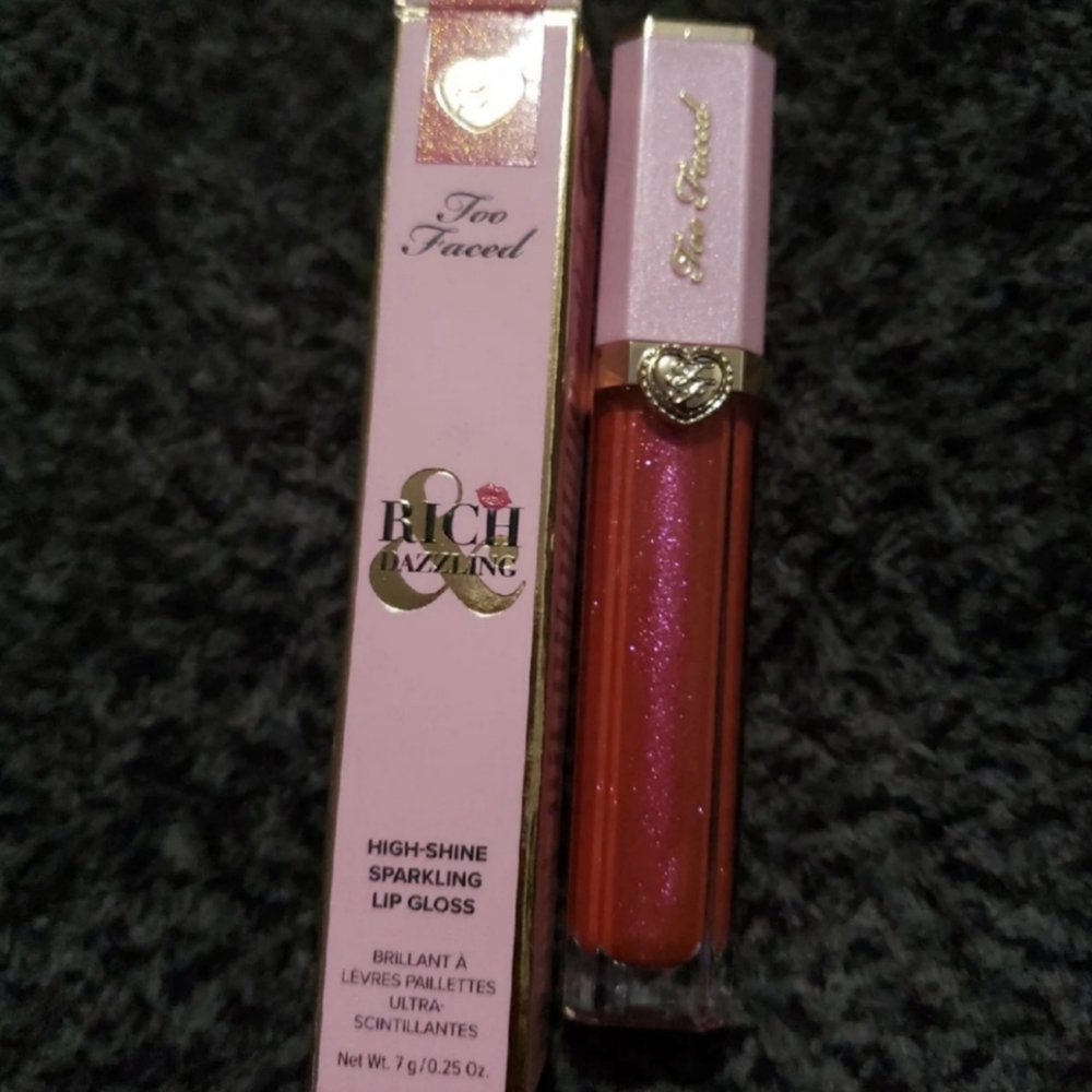 Too Faced Lip gloss